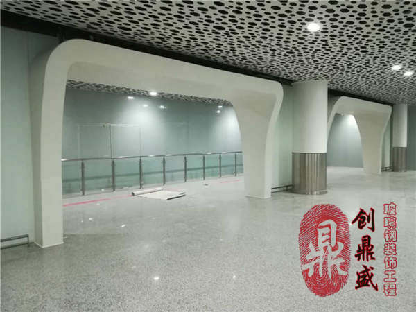 深圳機場玻璃鋼隔斷造型