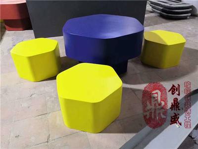 萌萌玻璃钢茶几座椅